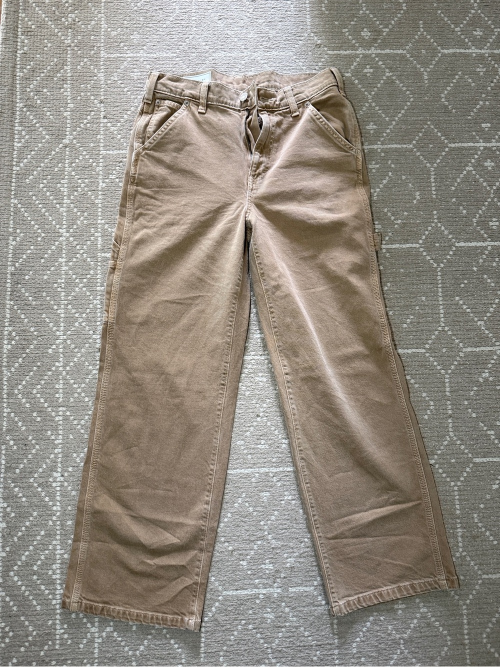 GAP Women’s Cargo Pants in Light Brown